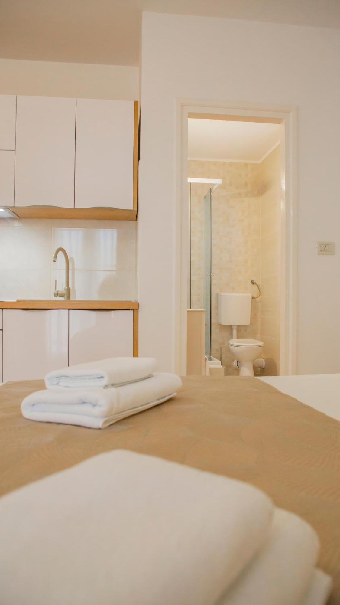 Baska Voda Apartments - Steps From The Beach, Free Parking, Central Location Buitenkant foto