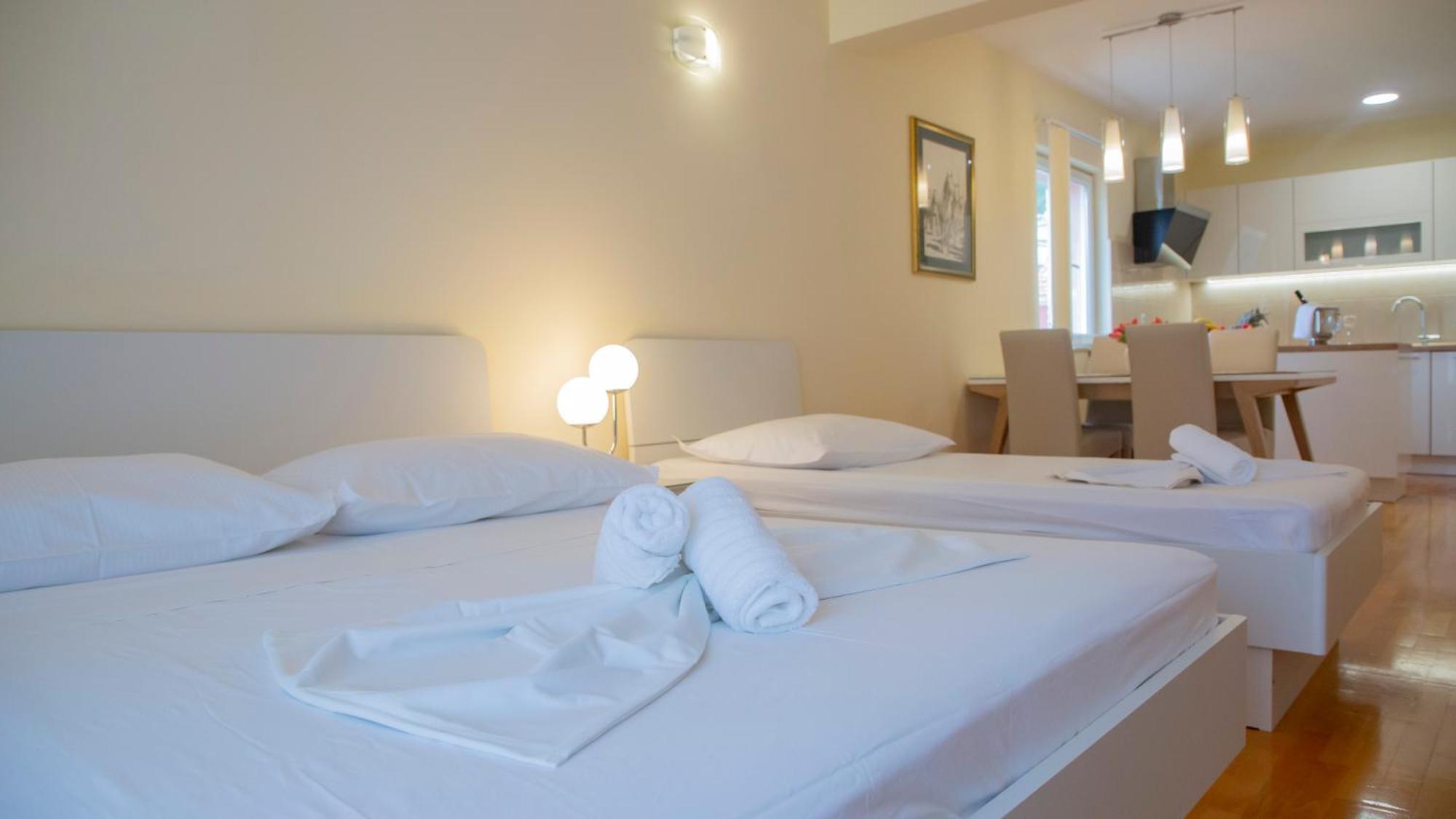 Baska Voda Apartments - Steps From The Beach, Free Parking, Central Location Buitenkant foto