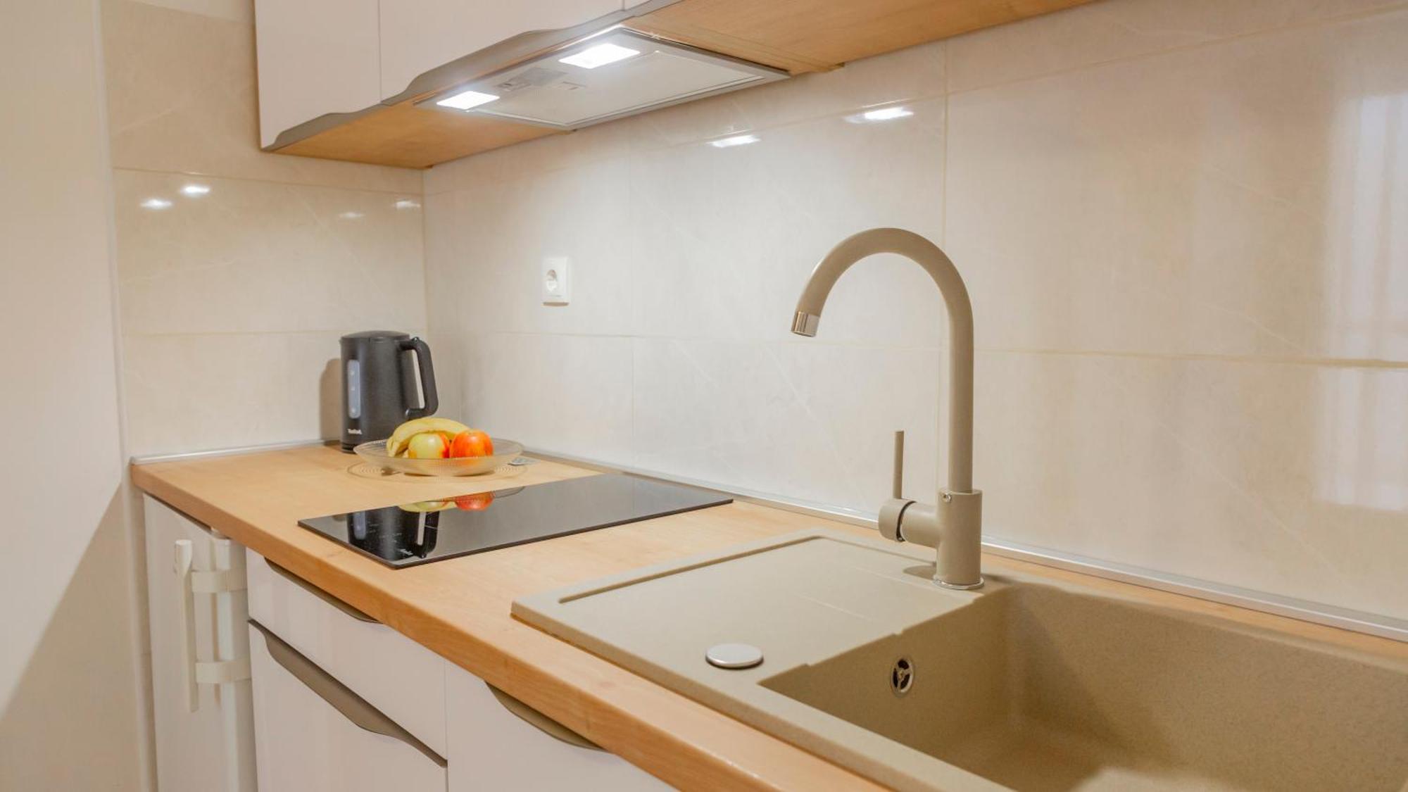 Baska Voda Apartments - Steps From The Beach, Free Parking, Central Location Buitenkant foto