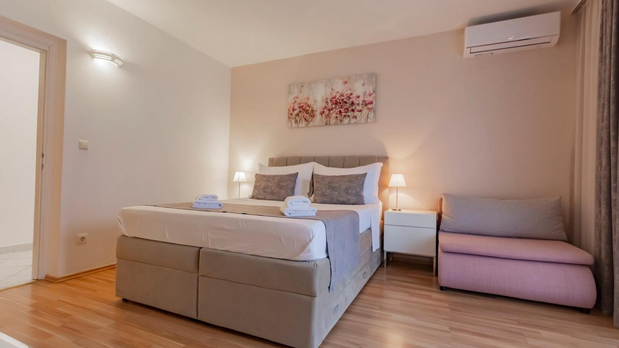 Baska Voda Apartments - Steps From The Beach, Free Parking, Central Location Buitenkant foto