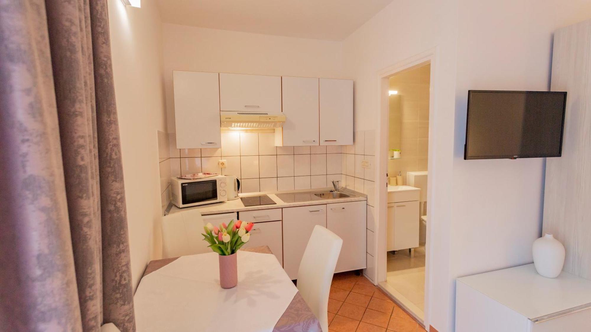 Baska Voda Apartments - Steps From The Beach, Free Parking, Central Location Buitenkant foto