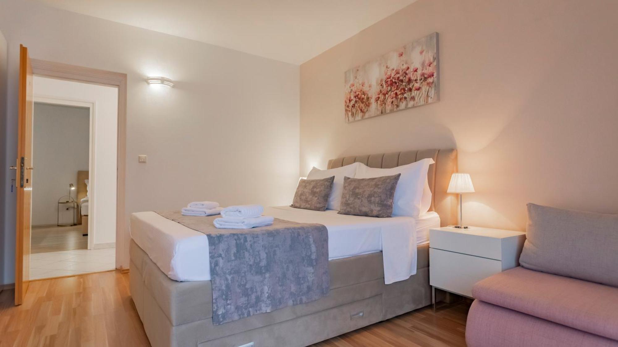 Baska Voda Apartments - Steps From The Beach, Free Parking, Central Location Buitenkant foto