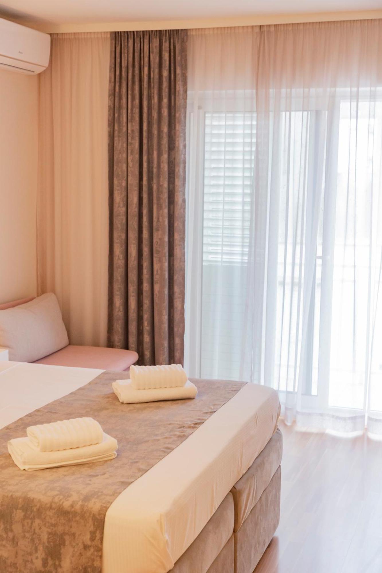 Baska Voda Apartments - Steps From The Beach, Free Parking, Central Location Buitenkant foto